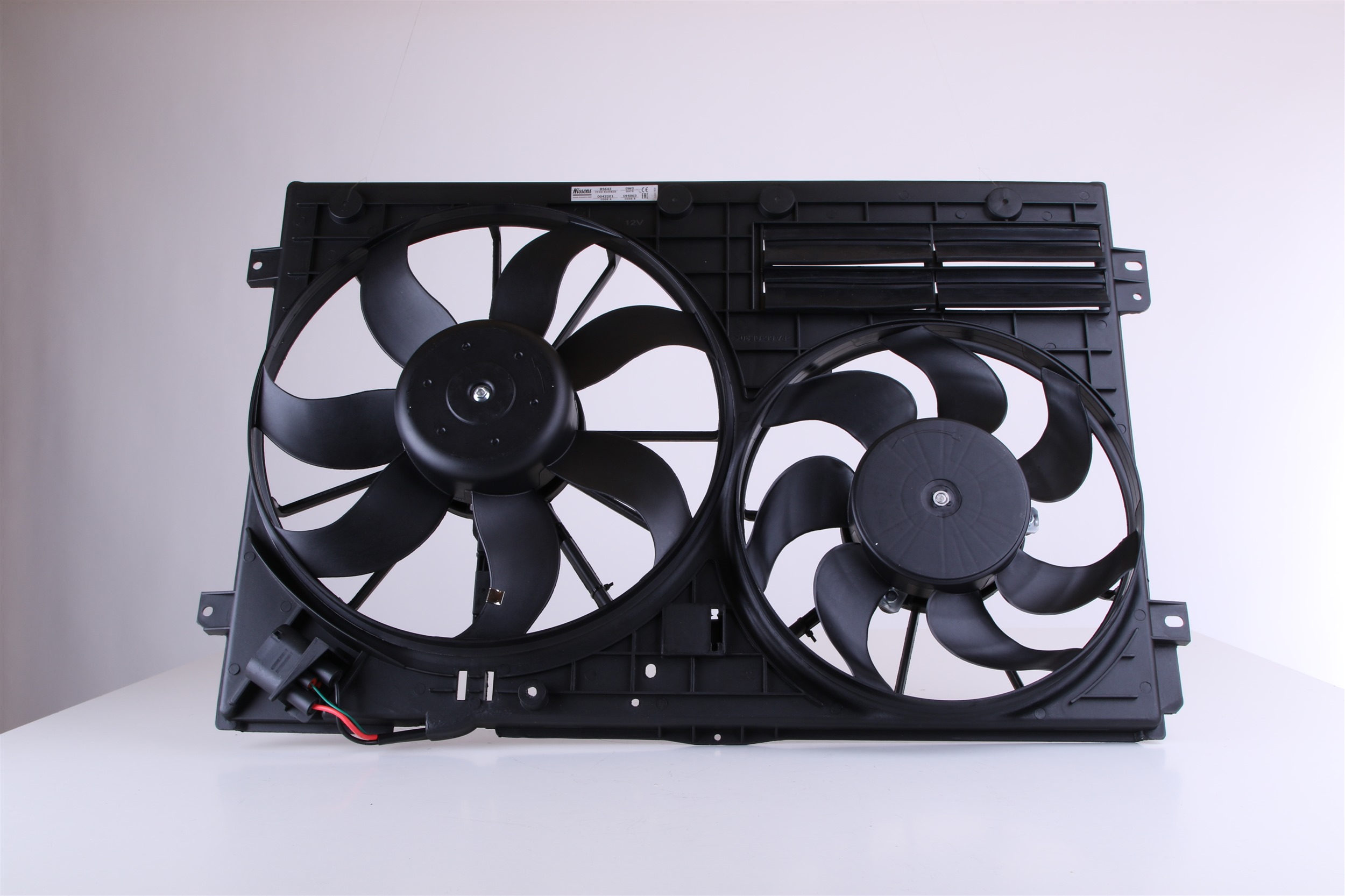 Ventilador de radiador 85643 NISSENS 1K0 121 205 G VW