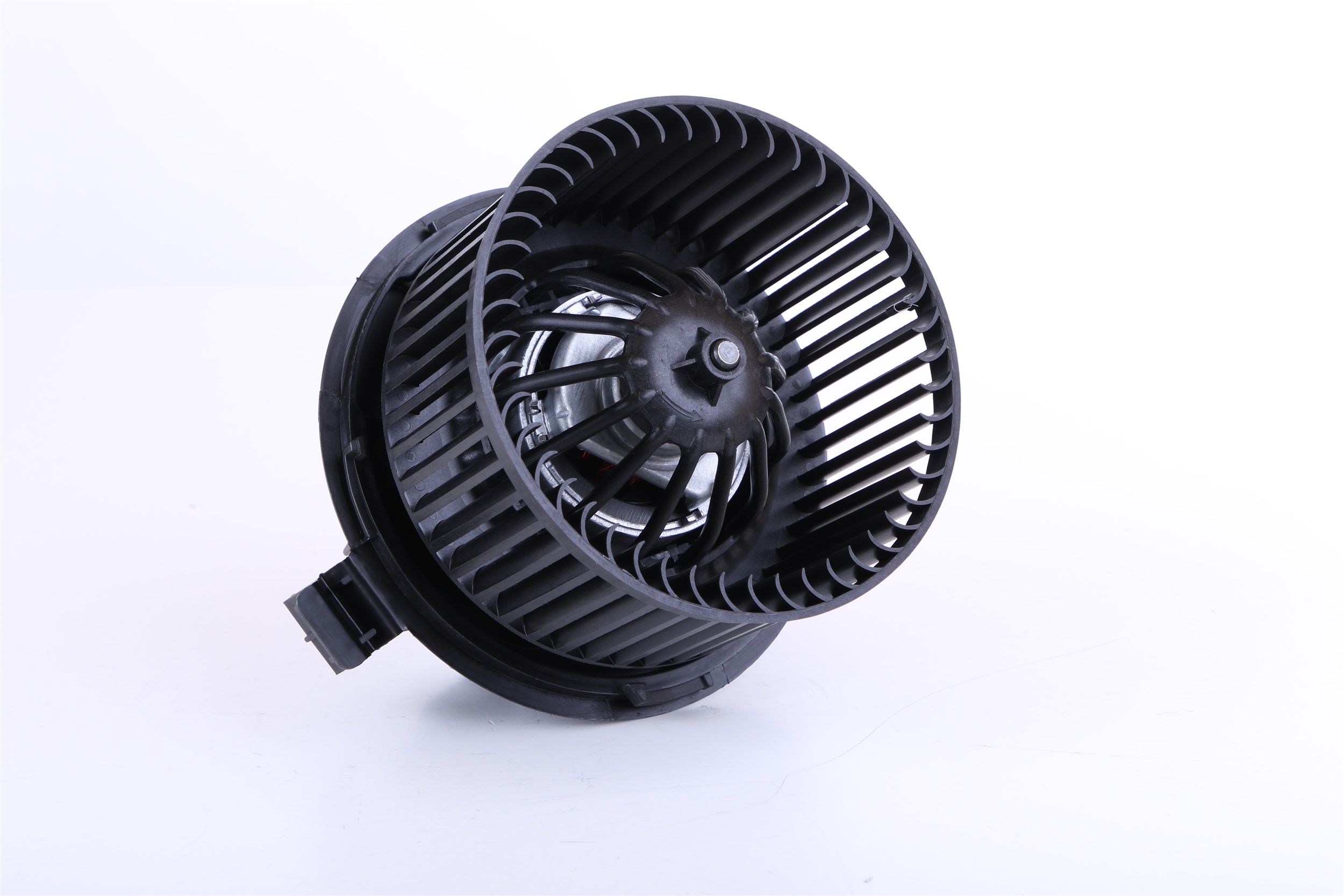 NISSENS N100043F Salongipuhur