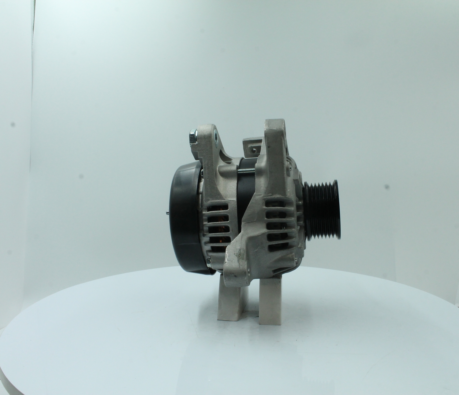 Alternator 89215341 PowerMax 27060-0H140 TOYOTA