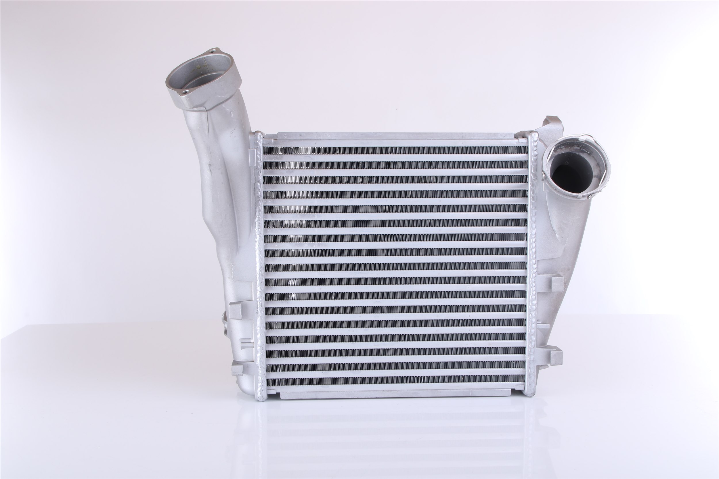 NISSENS 96178 intercooler PORSCHE CAYENNE 2023