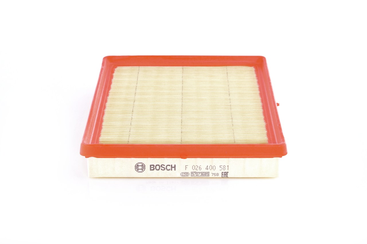 BOSCH F 026 400 581: Filtre à air Škoda FABIA 2023