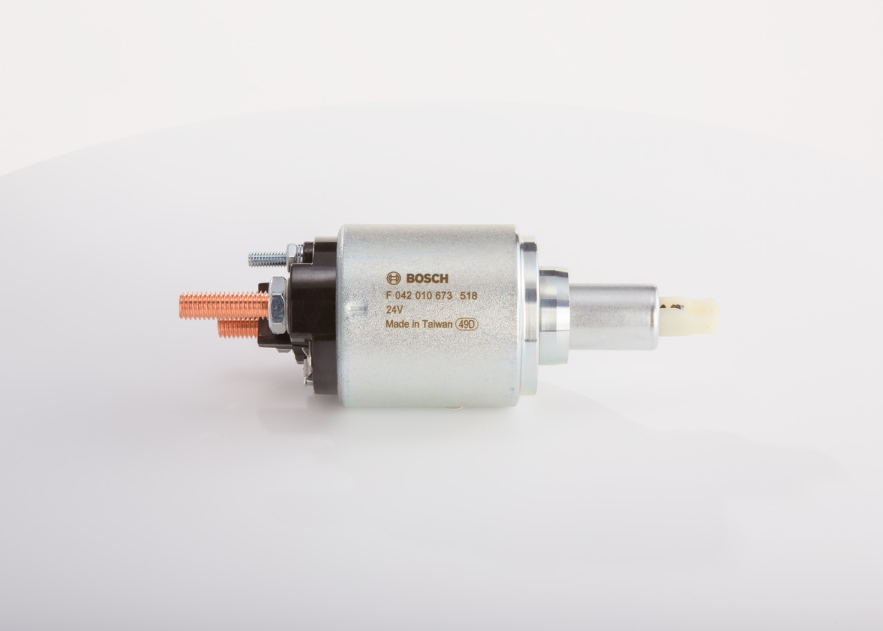 BOSCH 24V Ievilcējrelejs, Starteris