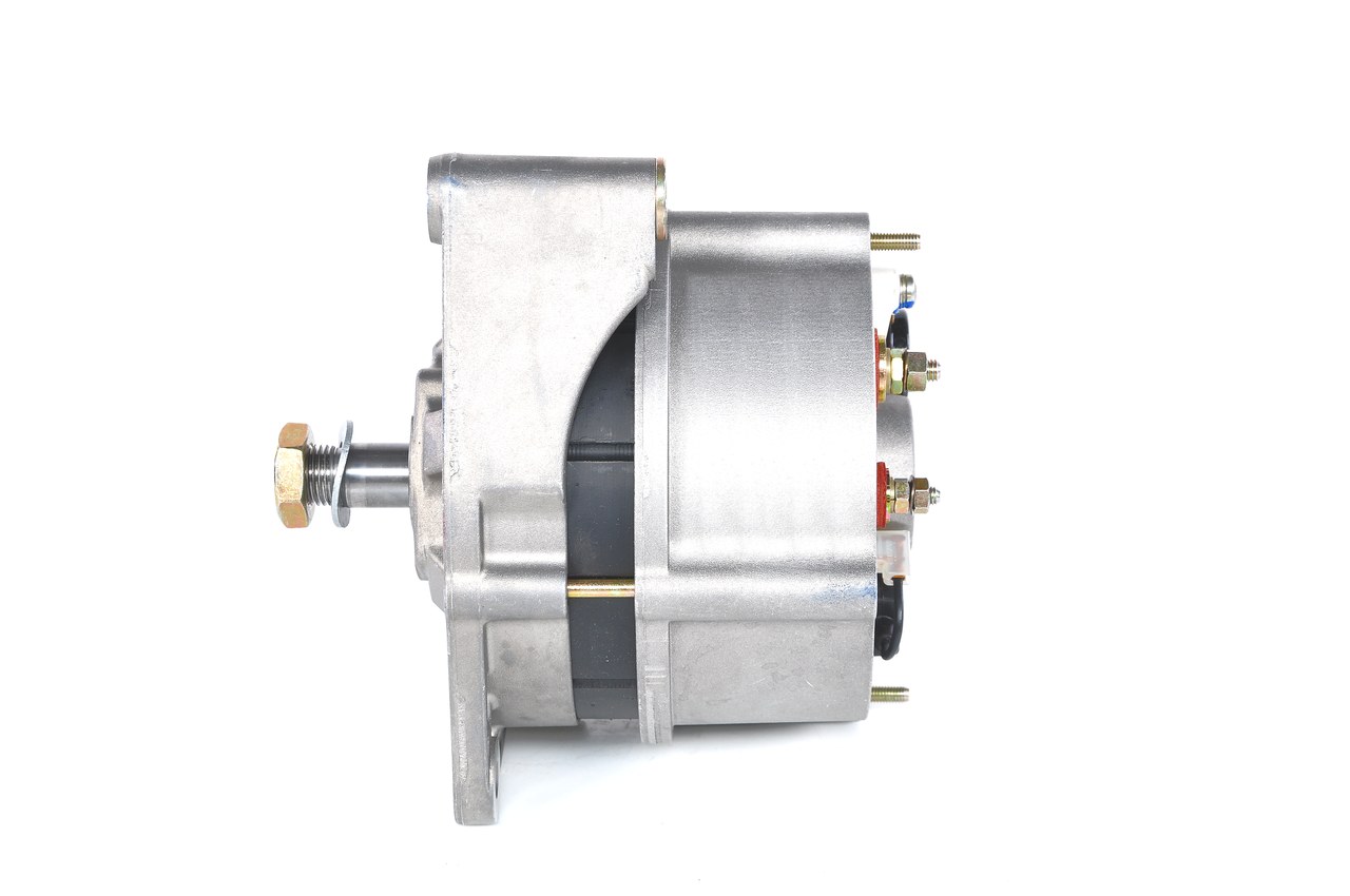 Generator 0 120 488 283 BOSCH 1516 610R IVECO