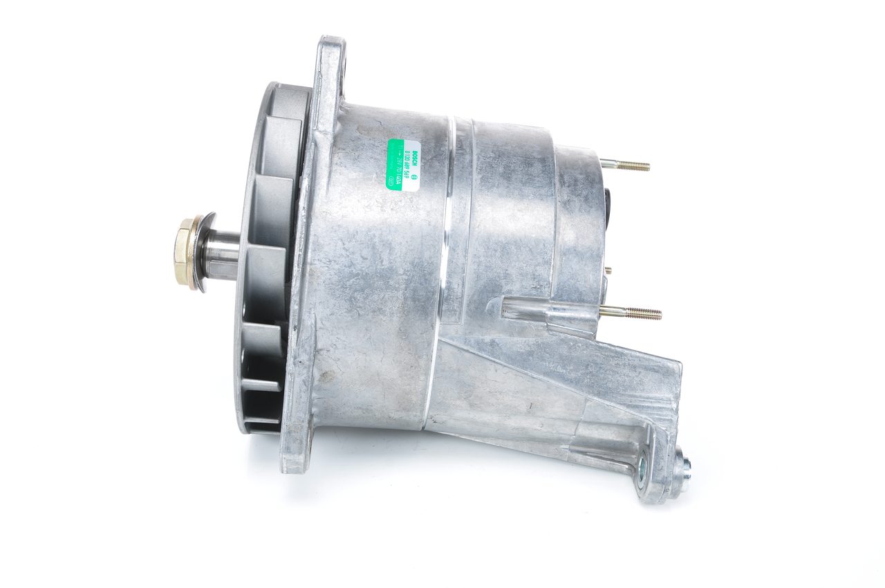 Alternador 0 120 689 569 BOSCH 1516437R MAN