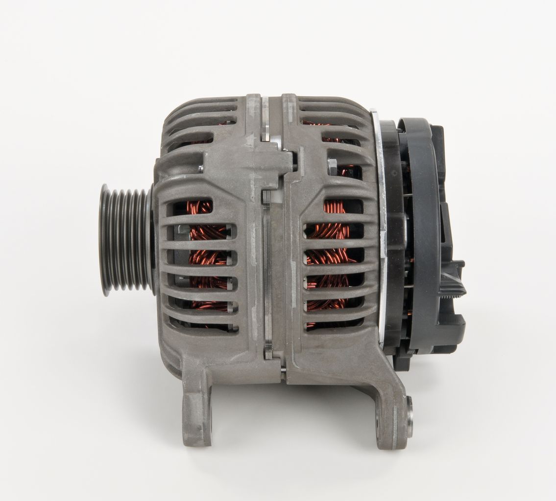BOSCH 0 124 525 056 Alternator BOSCH E8 (>) 14V 80/150A Alternator