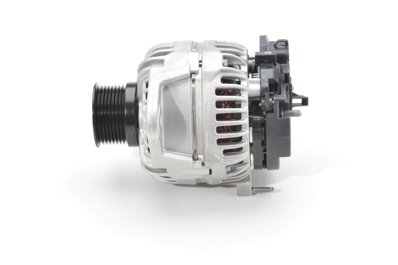 Generator 0 124 555 009 BOSCH AT 30 332 0 VOLVO