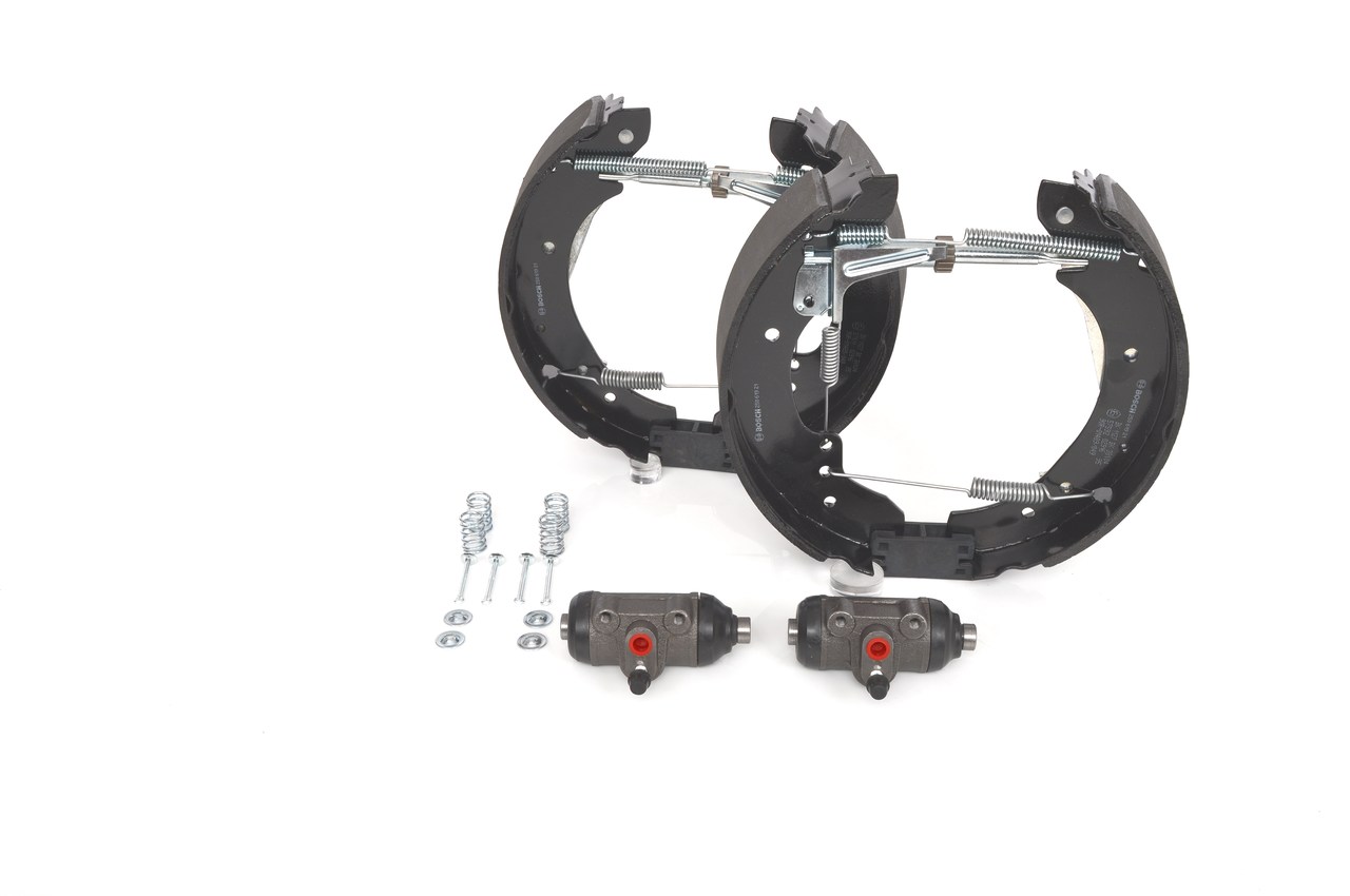 BOSCH 0 204 114 531 Frein arrière pour Citroën C35 Van 2.0 88 CV 1982 B20614 Essence BOSCH 0 204 114 531 Kit de frein arrière C35 2.0 88 CV Essence 1982