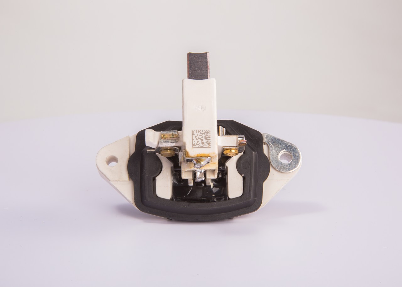 Regulador del alternador 1 197 311 034 BOSCH 111 899 A1 MERCEDES-BENZ