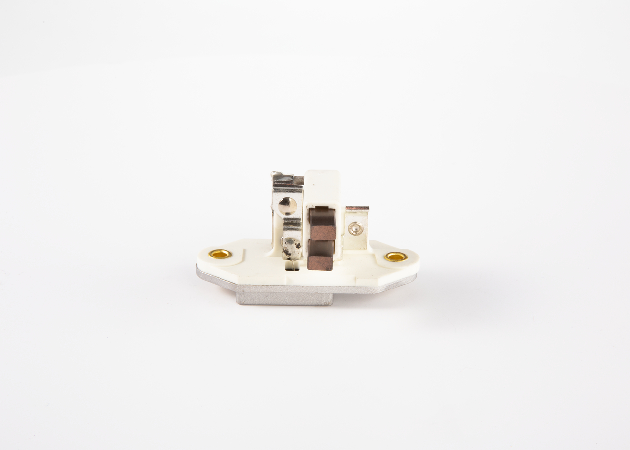 BOSCH 1 986 AE0 013 Régulateur d'alternateur
