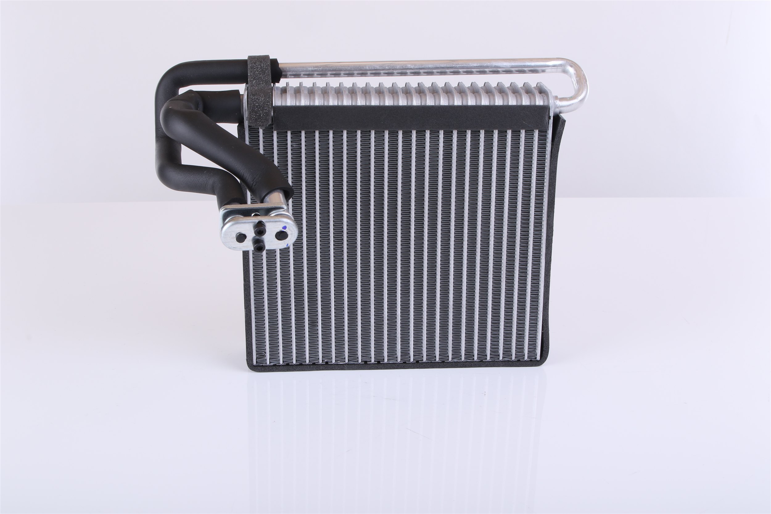 Parownik, klimatyzacja 92336 NISSENS 1690896 FORD