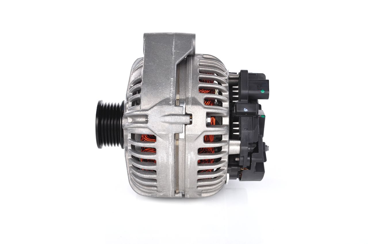 Generator 0 124 615 072 BOSCH 013 154 83 02 BMW