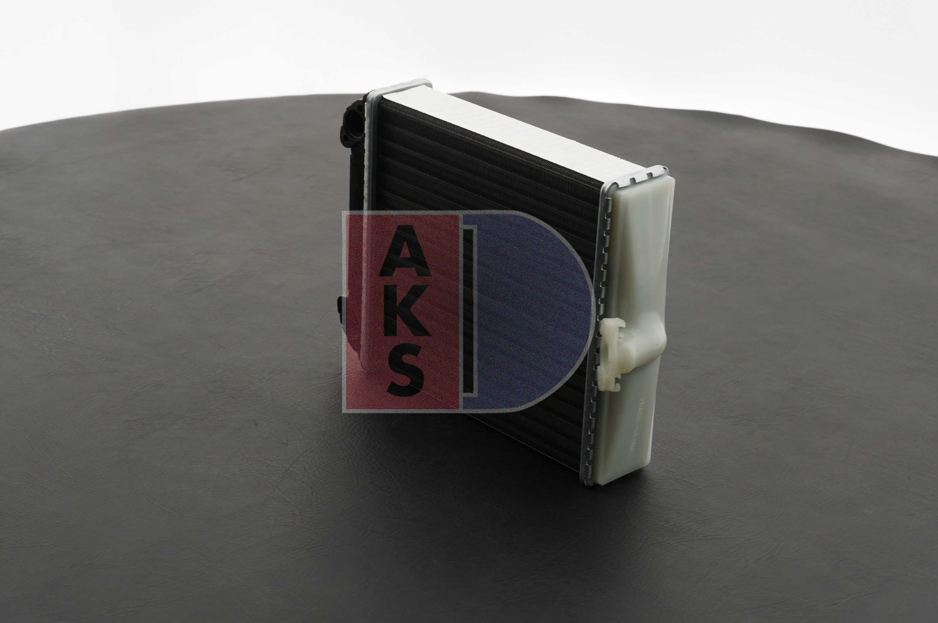 Sistema de ventilación Mercedes S124: Radiador de calefacción AKS DASIS 129005N