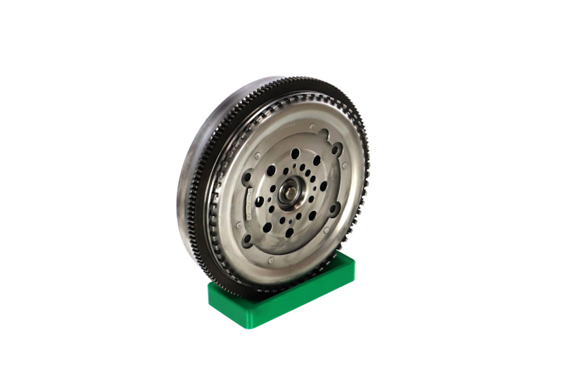 REMANTE 009-001-000040R Volante motor bimassa para Mercedes-Benz SPRINTER 4-t Camião de plataforma/chassis 904 408 CDI 2.2 82 cv 2006 OM 611.987 Diesel REMANTE 009-001-000040R Volante de inércia Mercedes Sprinter 906 Camião de plataforma 408 CDI 2.2 82 cv Diesel preço