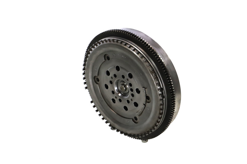 REMANTE 009-001-000100R Vliegwiel voor Mercedes-Benz C-Klasse T-modell S203 C 200 CDI (203.204) 102 Pk 2007 OM 611.962 Diesel REMANTE 009-001-000100R Massavliegwiel Mercedes S203 C 200 CDI (203.204) 102 Pk Diesel prijs