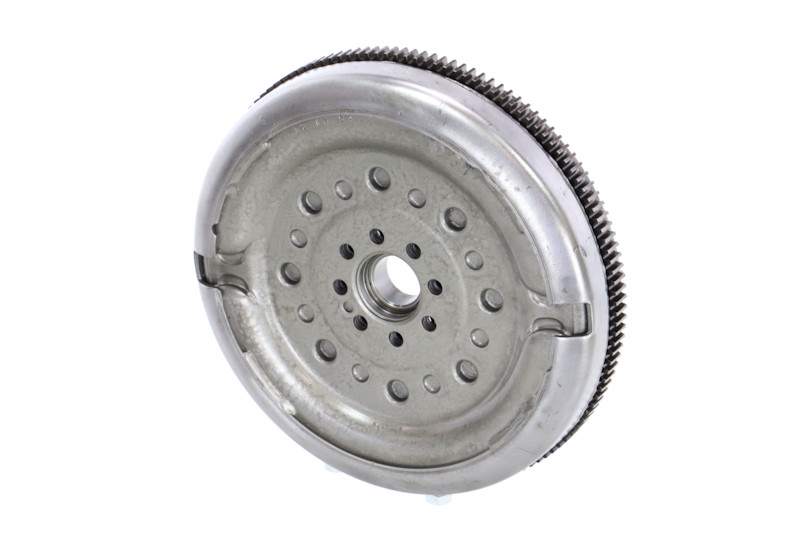 REMANTE 009-001-000124R Hooketas — Volkswagen Passat Variant 3C5 2.0 TFSI 200 hj 2010 BPY Otto REMANTE 009-001-000124R Hooratas Passat B6 2.0 TFSI 200 hj Bensiin hind