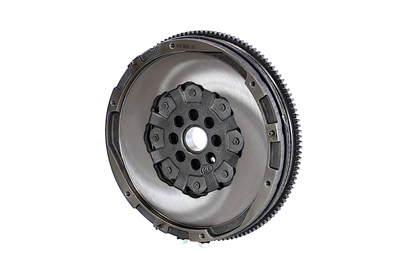 Volant moteur 009-001-000158R REMANTE 12 31 063 37R RENAULT