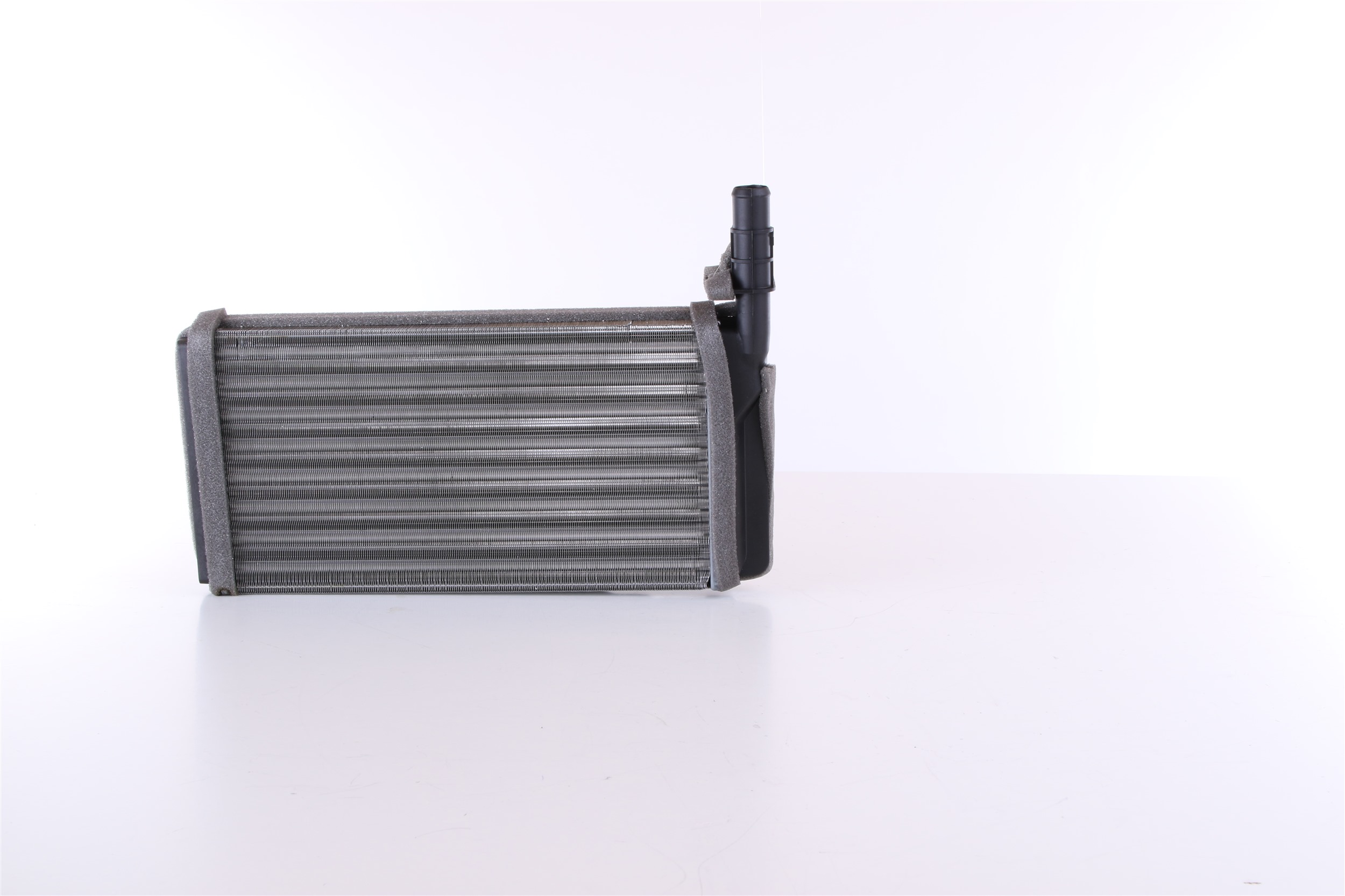 Radiateur de chauffage 70011 NISSENS 824 2011 3 LANCIA