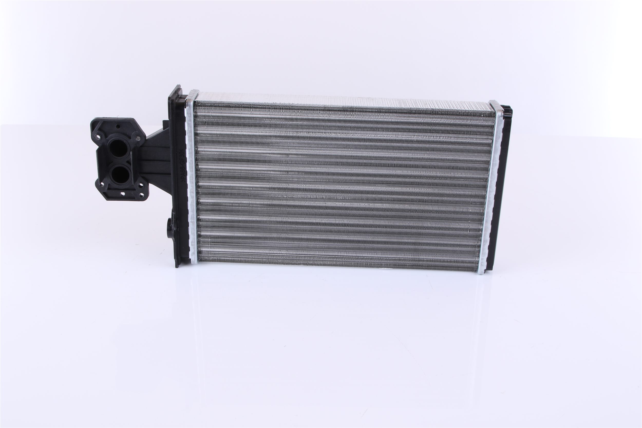 Radiateur de chauffage 71803 NISSENS 9841 8409 IVECO