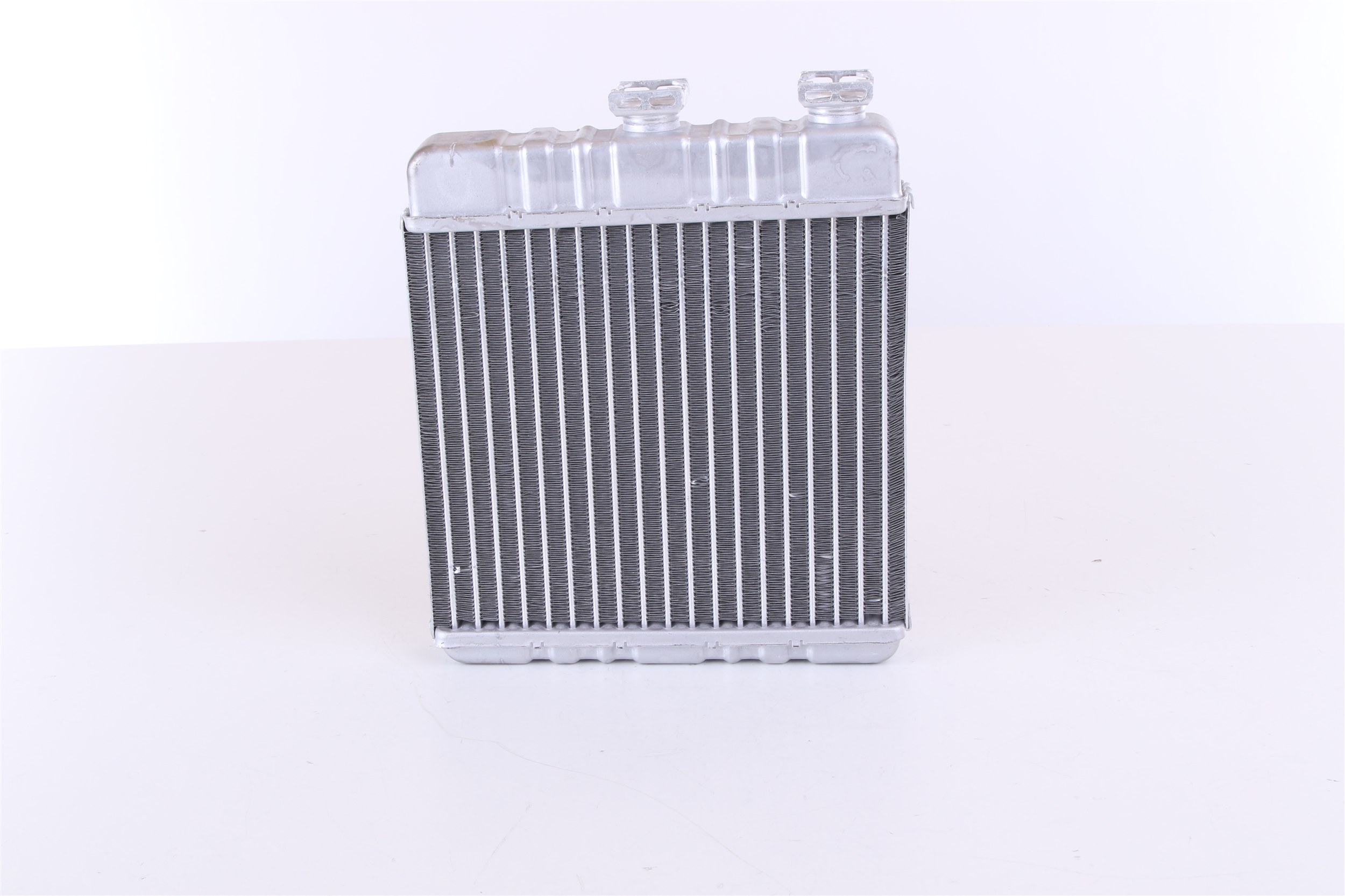 NISSENS 72660 Fűtőradiátor ALPINA B8 eredeti