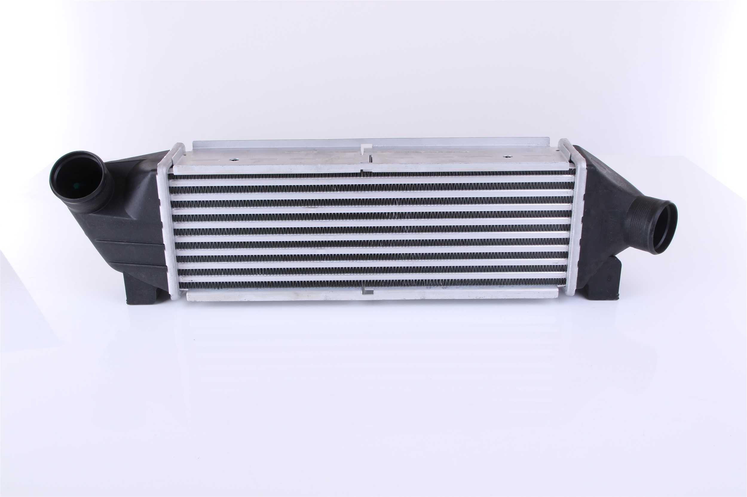 Intercooler 96733 NISSENS 4 397 252 FORD