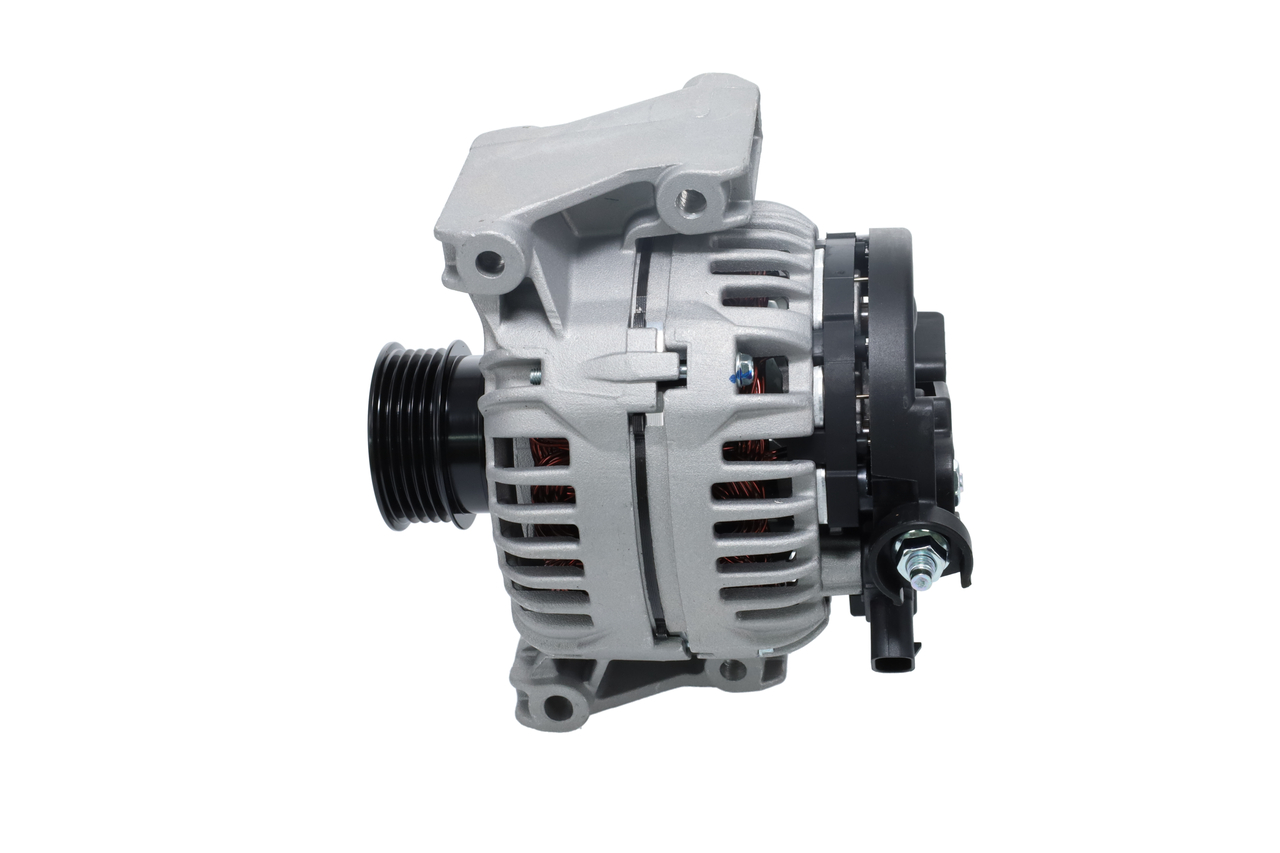 Dynamo / Alternator 1 986 A00 825 BOSCH 1276273 CADILLAC
