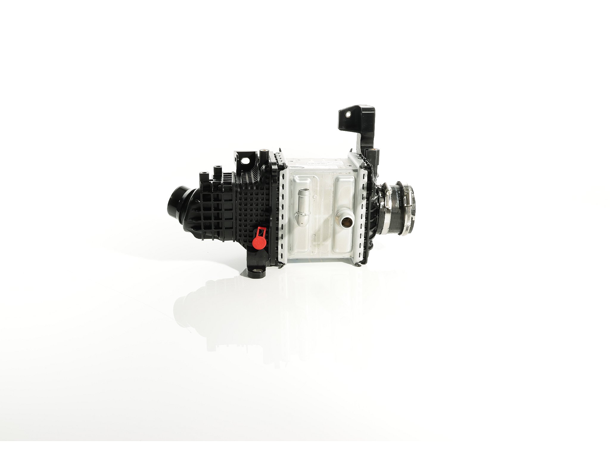 MAHLE 72589876 Chladič plniaceho vzduchu
