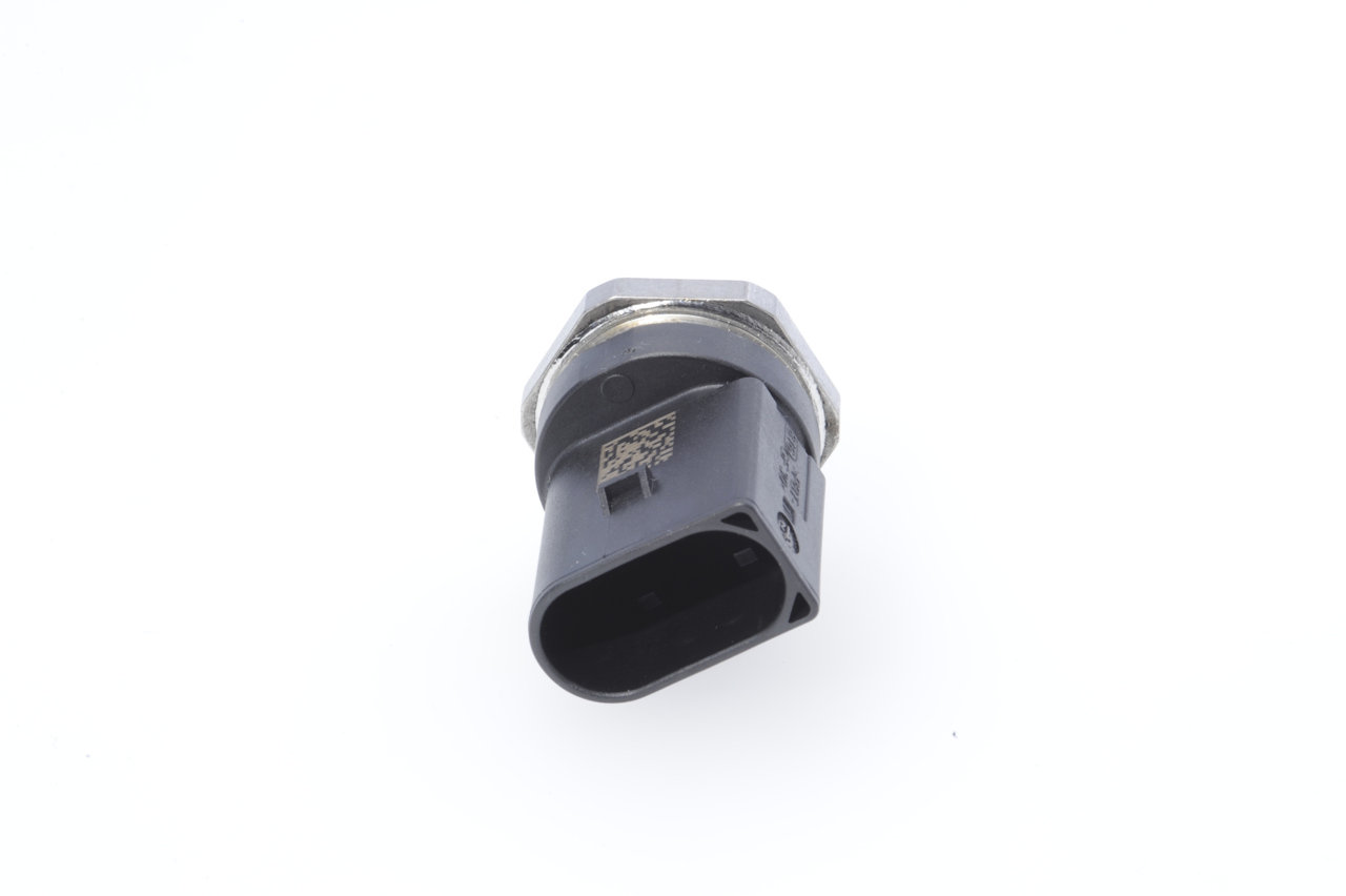 BOSCH 0 261 545 043 Sensor, bränsletryck BMW X5 F15 xDrive 40e 313 hk Bensin/elhybrid pris