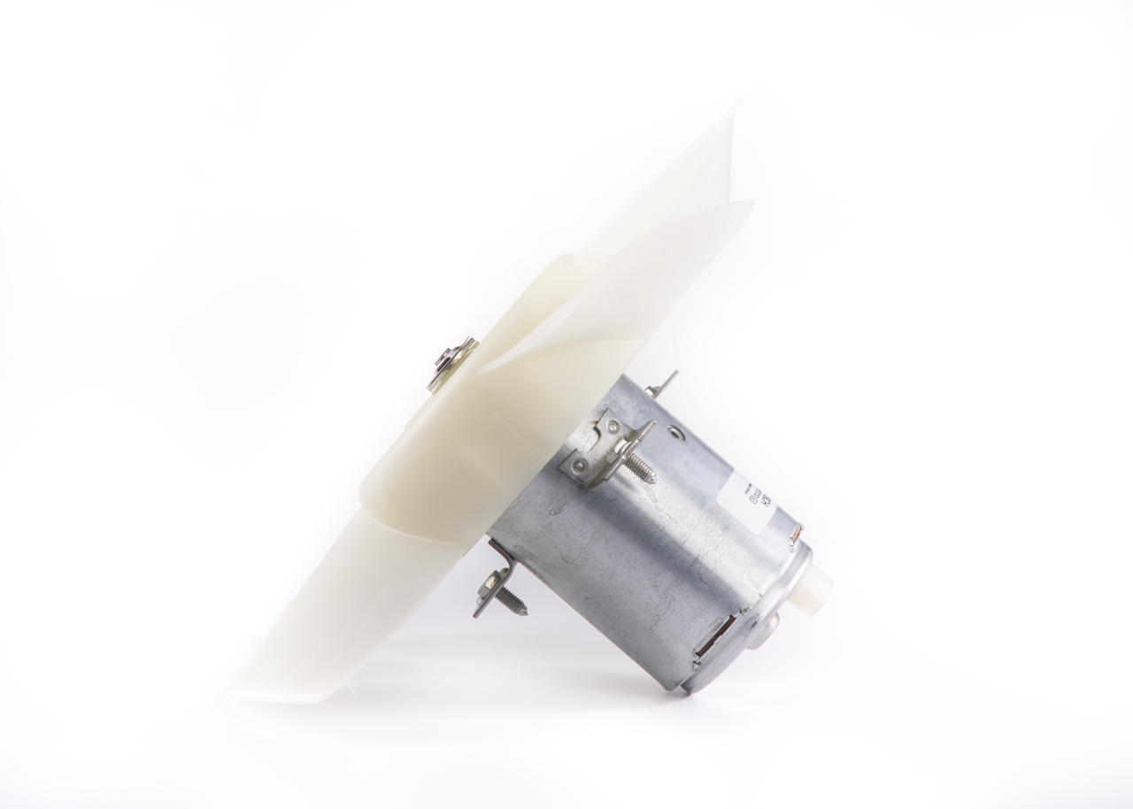 BOSCH 0 130 107 212 Motor eléctrico, ventilador do radiador BOSCH DPG Motor eléctrico, ventilador do radiador