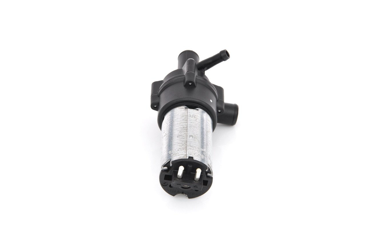 Lisaveepump 0 392 020 029 BOSCH A001.835.35.64 VOLVO
