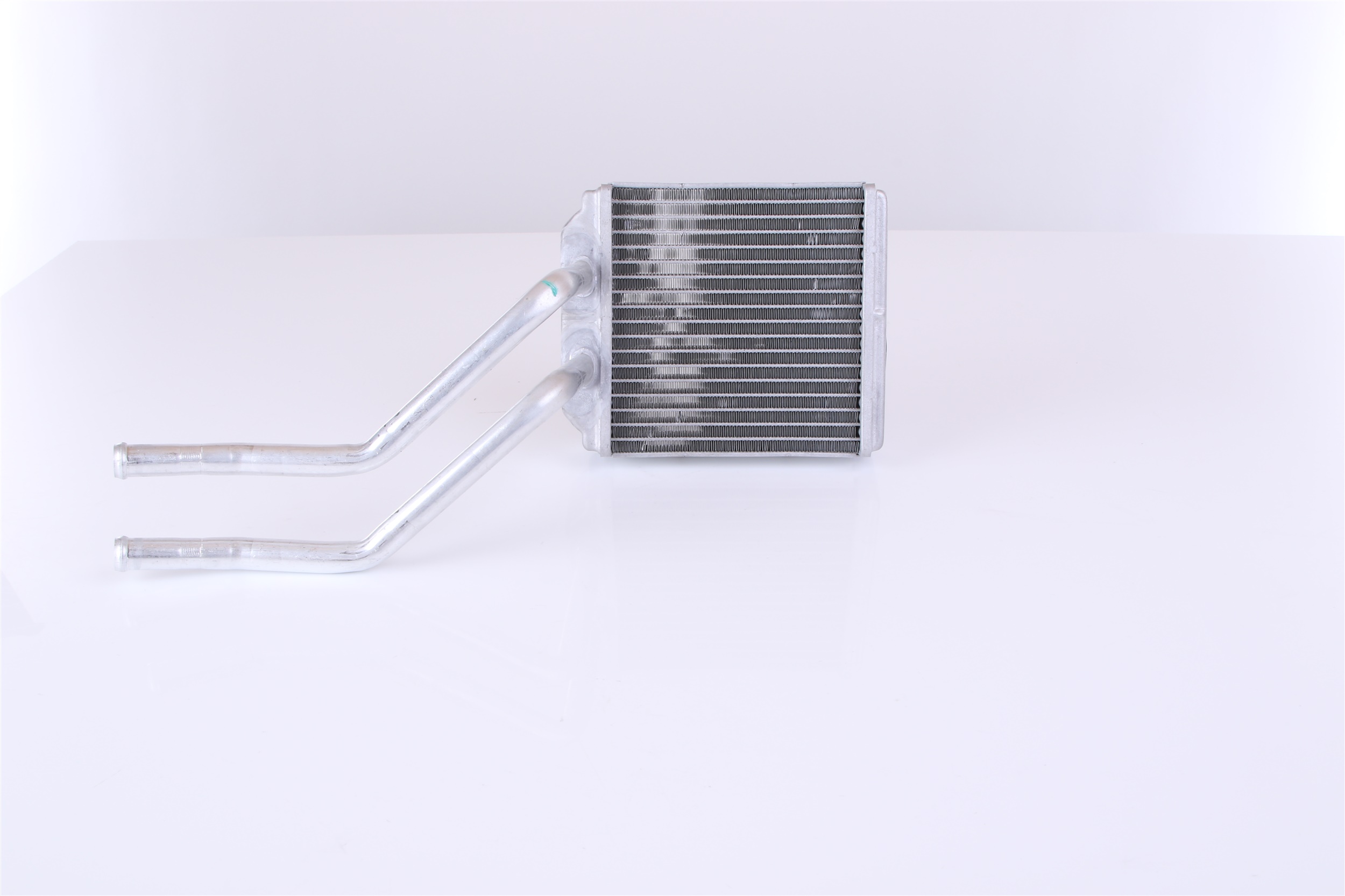 NISSENS 351331774 Siltummainis, Salona apsilde