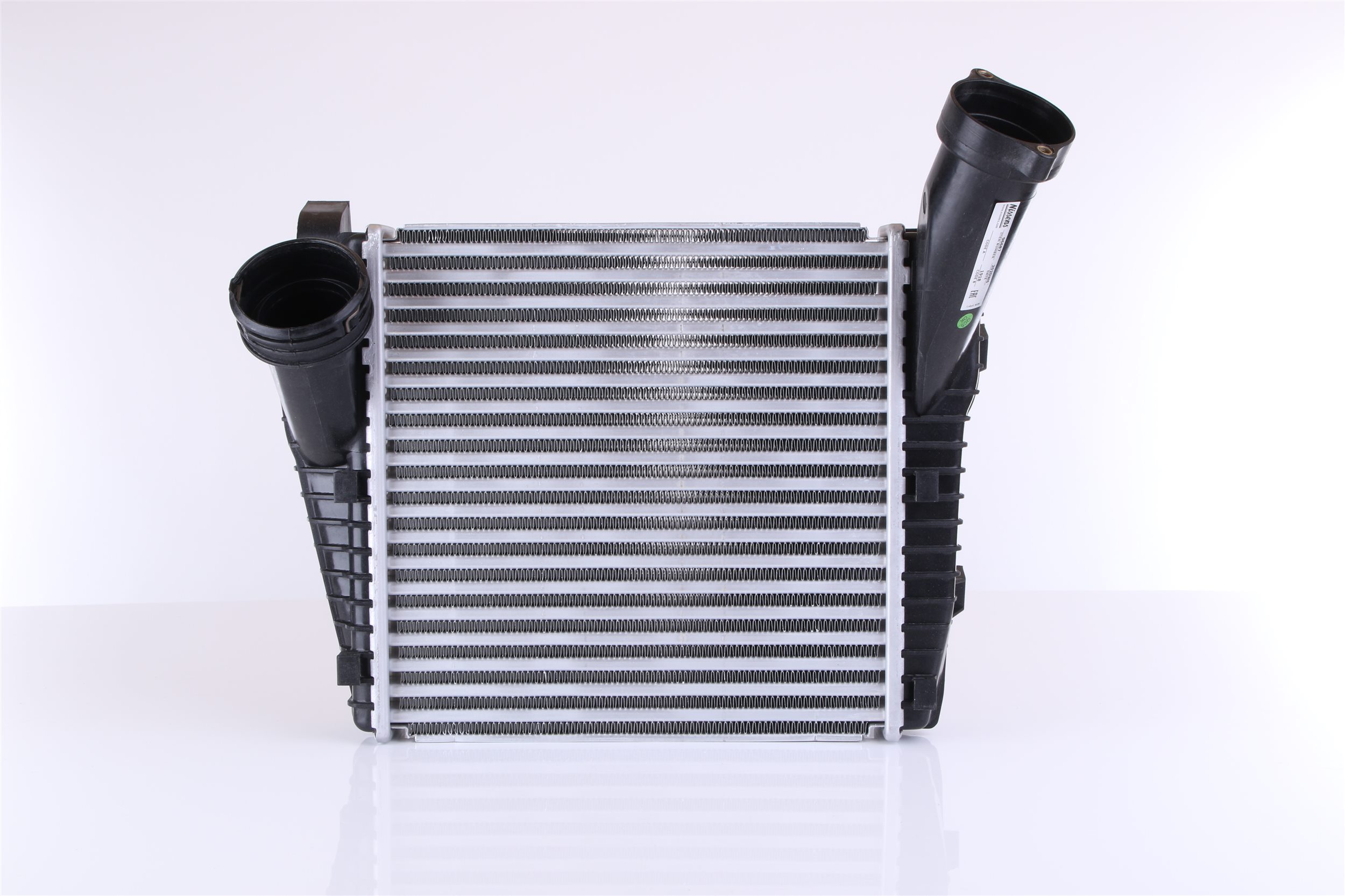 Intercooler 96687 NISSENS 7L0.145.804 PORSCHE