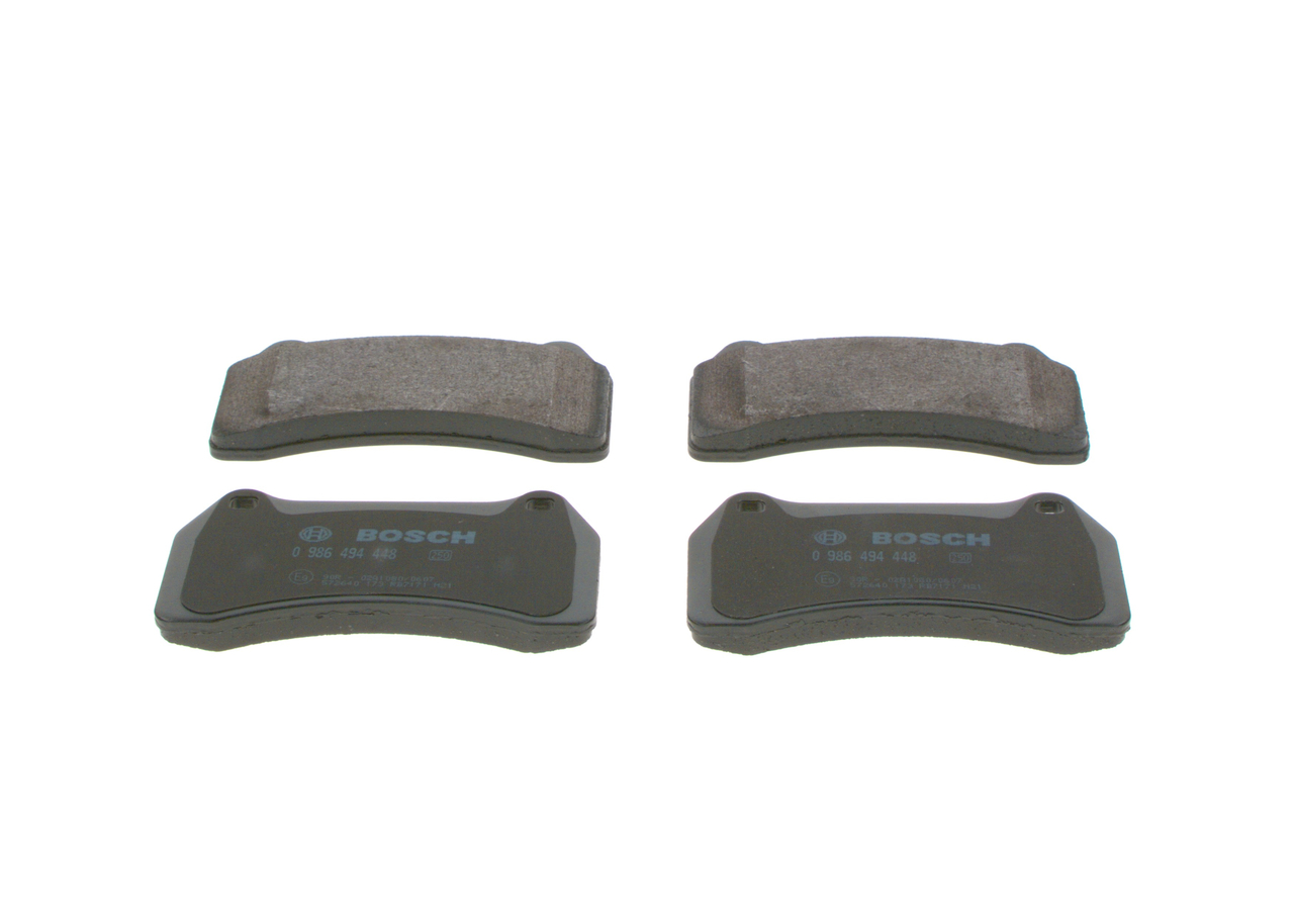 Brake pad set BP1370 BOSCH C2C8365 PEUGEOT