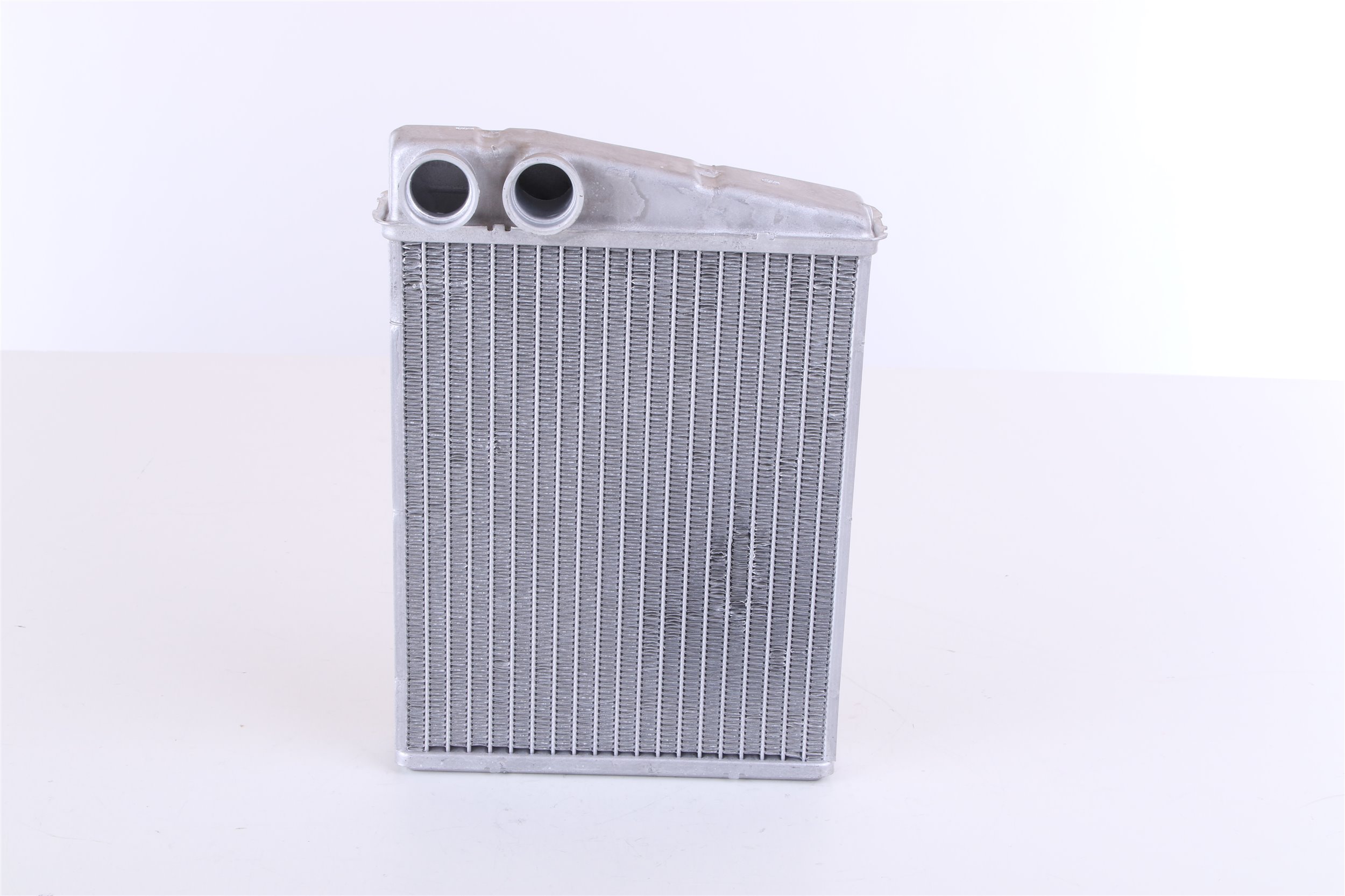 NISSENS 351511744 Siltummainis, Salona apsilde