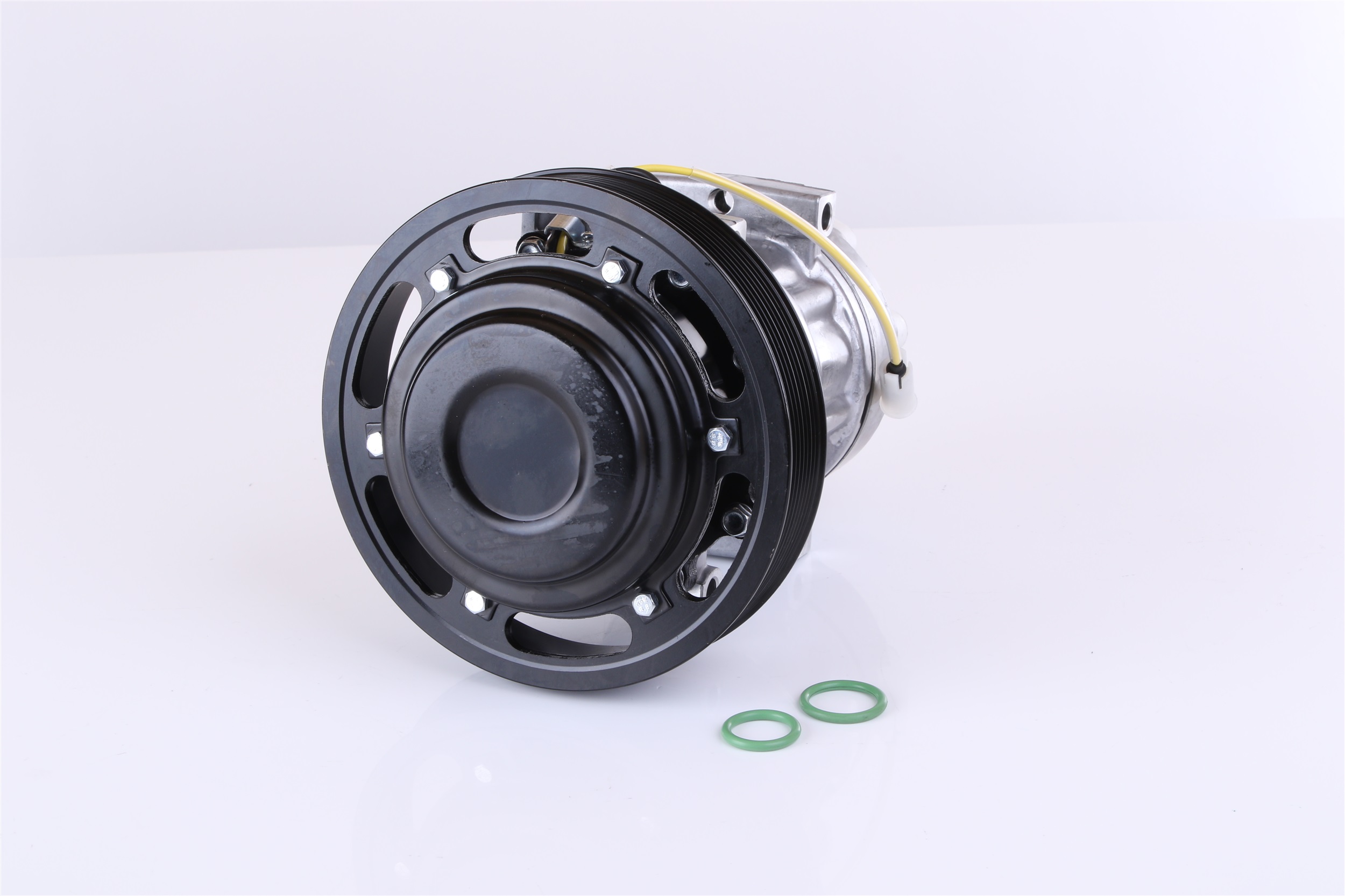 Air conditioning compressor 89353 NISSENS 20587125 FORD