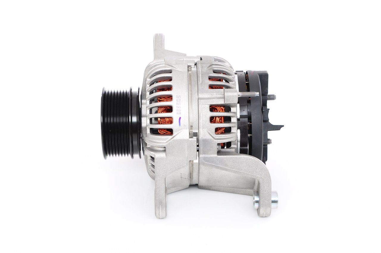 Alternateur 0 124 655 173 BOSCH 21812800 RENAULT TRUCKS