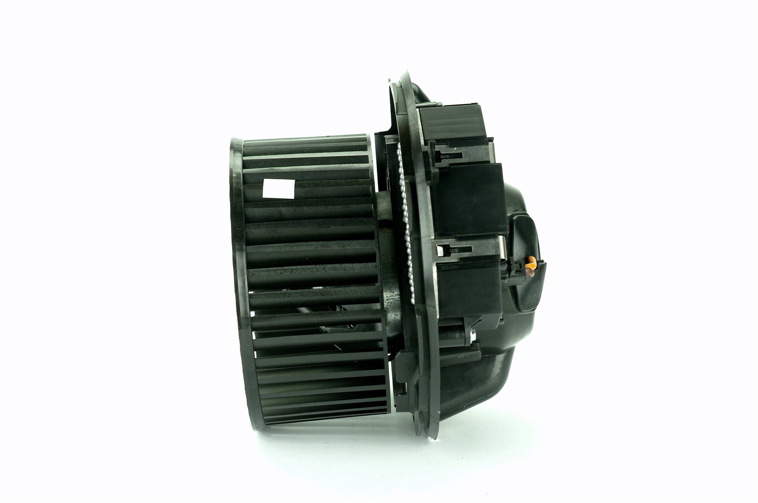 Wentylator nawiewu NISSENS Audi A8 87072