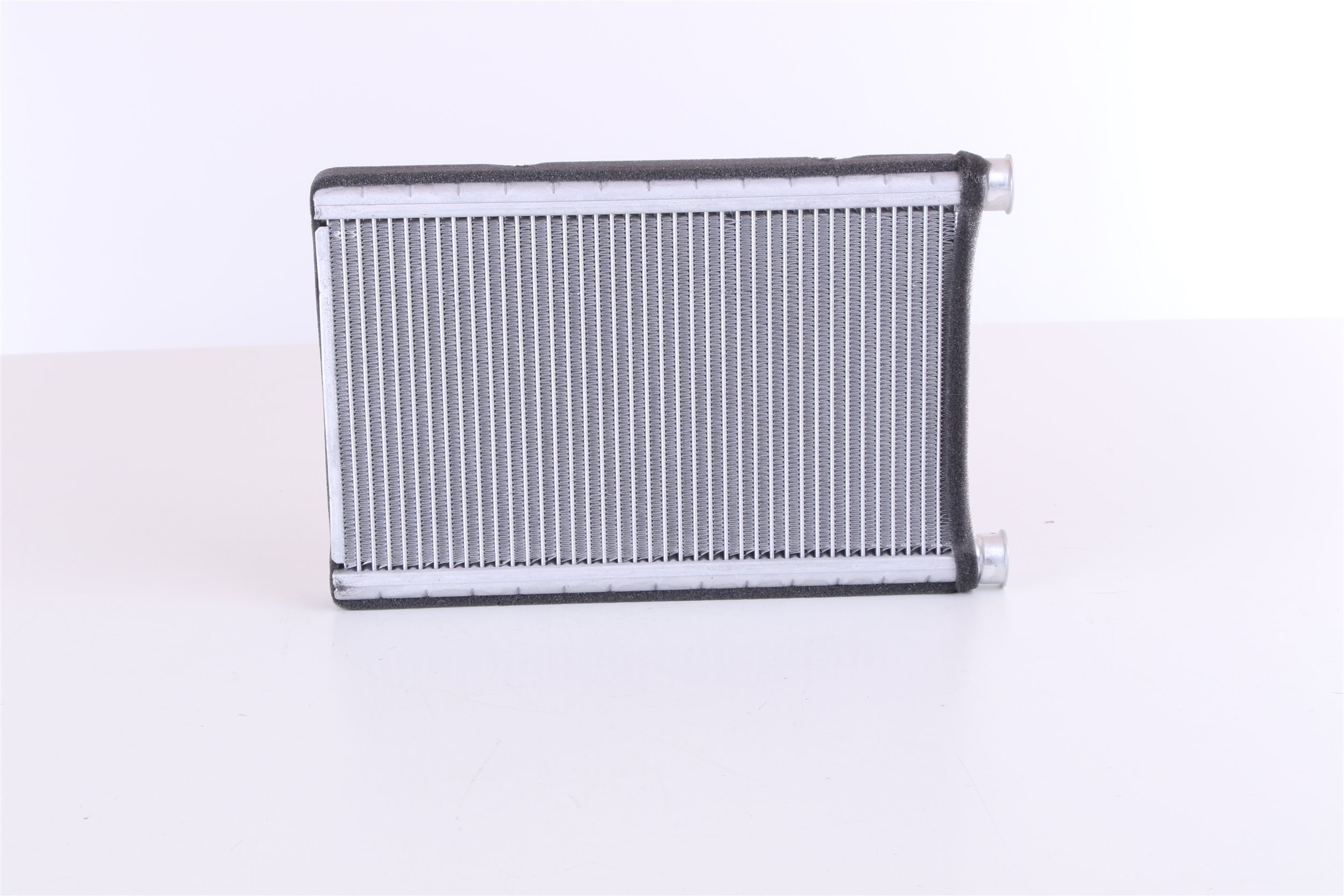 NISSENS 70523 Varmeregister BMW E82 118d 2.0 136 hk Diesel pris