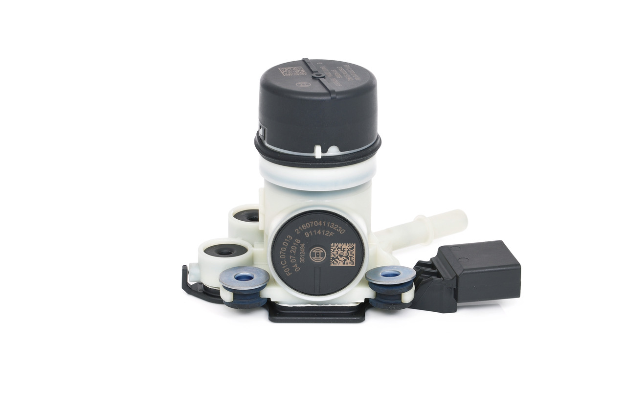 BOSCH Syöttömoduuli, urearuiskutus F 01C 600 266 BOSCH F 01C 600 266 RENAULT CLIO annostusmoduli hinta