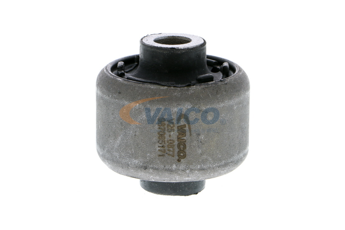 Trailing arm / Suspension arm bush V25-0877 VAICO LR007205 S2 VOLVO