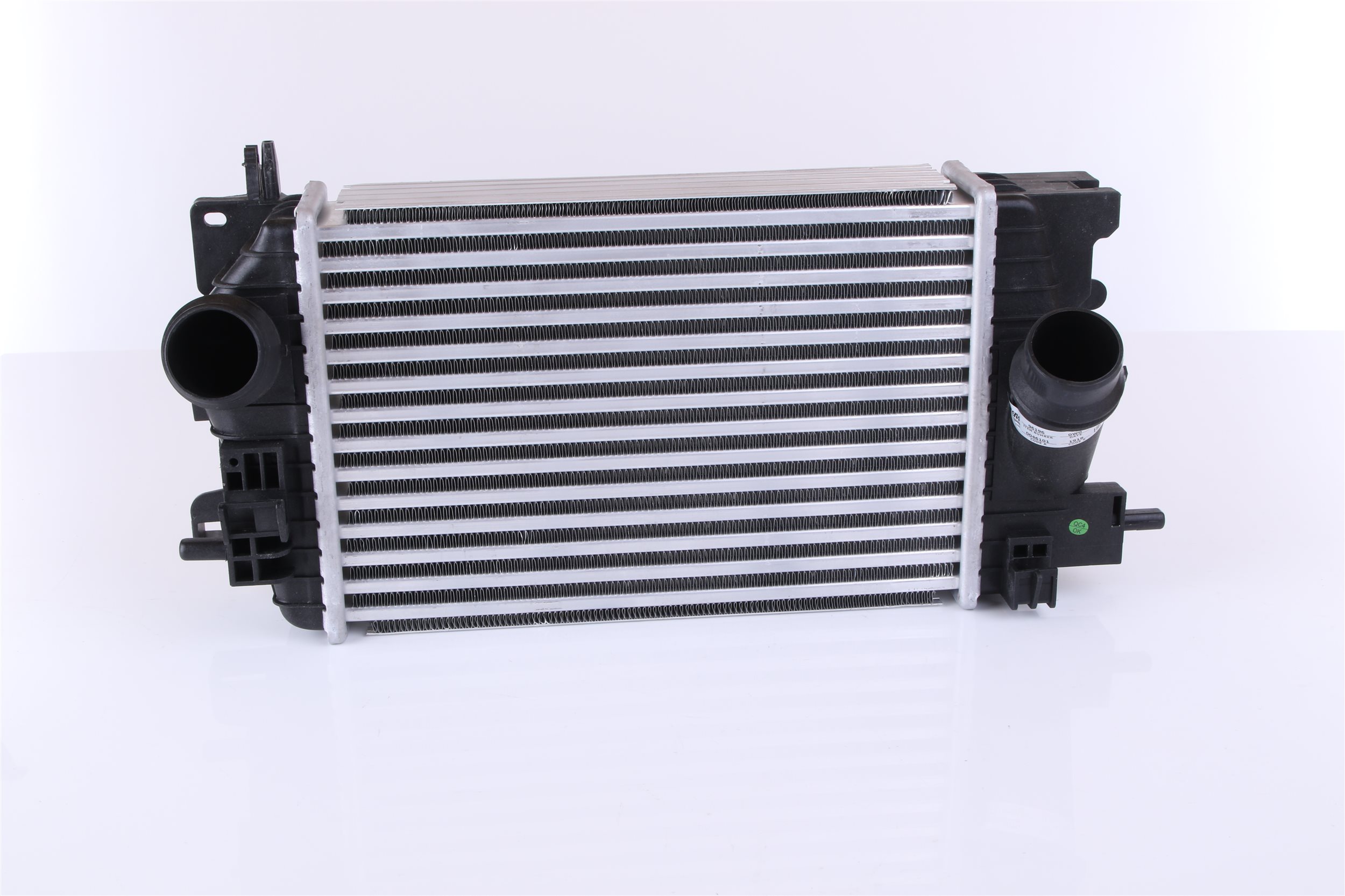 Intercooler 96196 NISSENS 13 28 3252 CHEVROLET