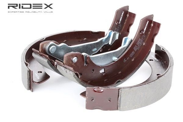 Jeu de mâchoires de frein 70B0166 RIDEX 04495 05 020 PEUGEOT
