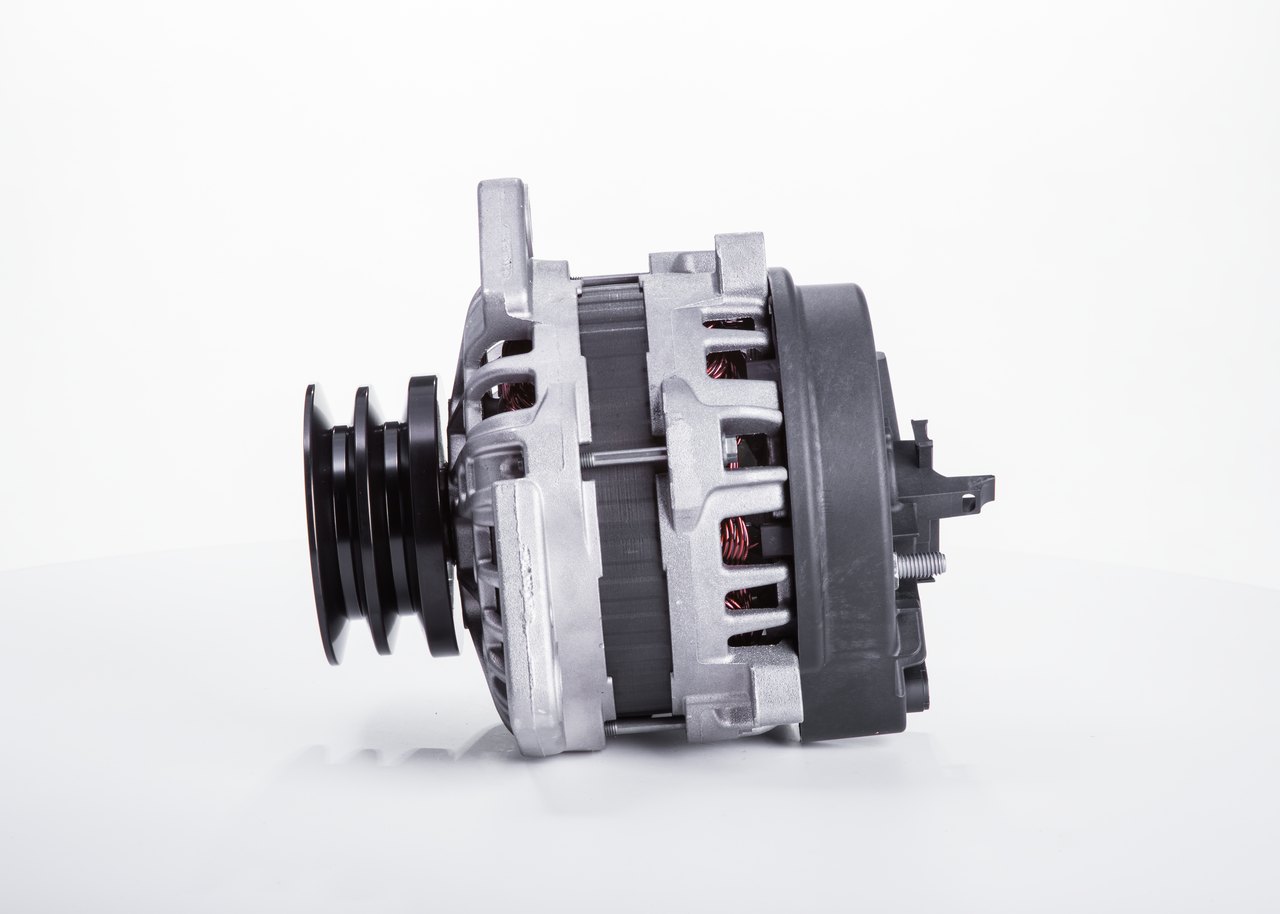 Alternateur F 000 BL0 7H5 BOSCH 0131545002 MERCEDES-BENZ