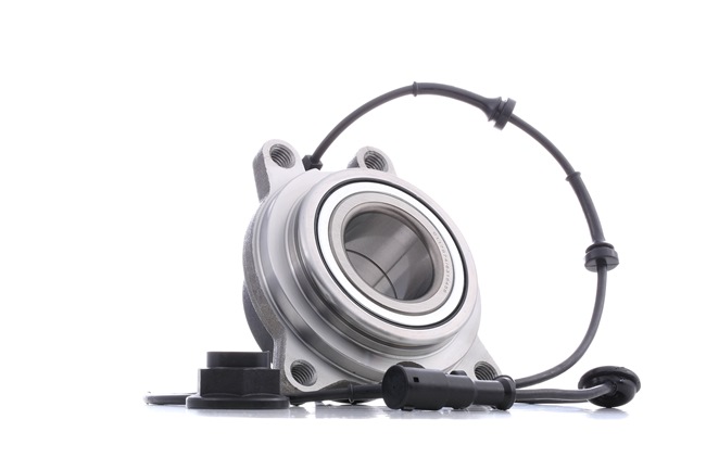 STARK Wheel bearing kit SKWB-0180822 Wheel hub assembly LAND ROVER STARK SKWB-0180822
