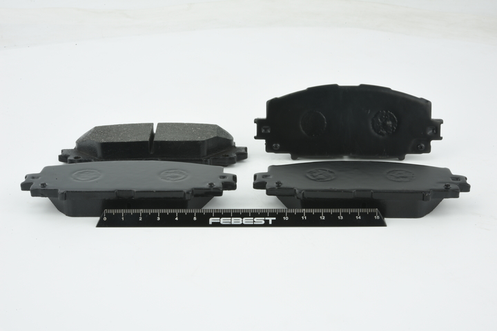 Plaquettes de frein 0101-NSP130F FEBEST 04465B1350 DAIHATSU