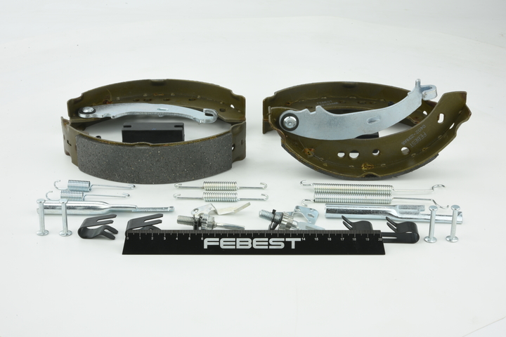 FEBEST 0402-Z39AR Juego de zapatas de frenos