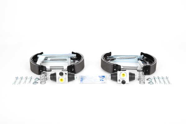 Side view of ATE 03.0520-3917.3 Brake Set, drum brakes with accessories